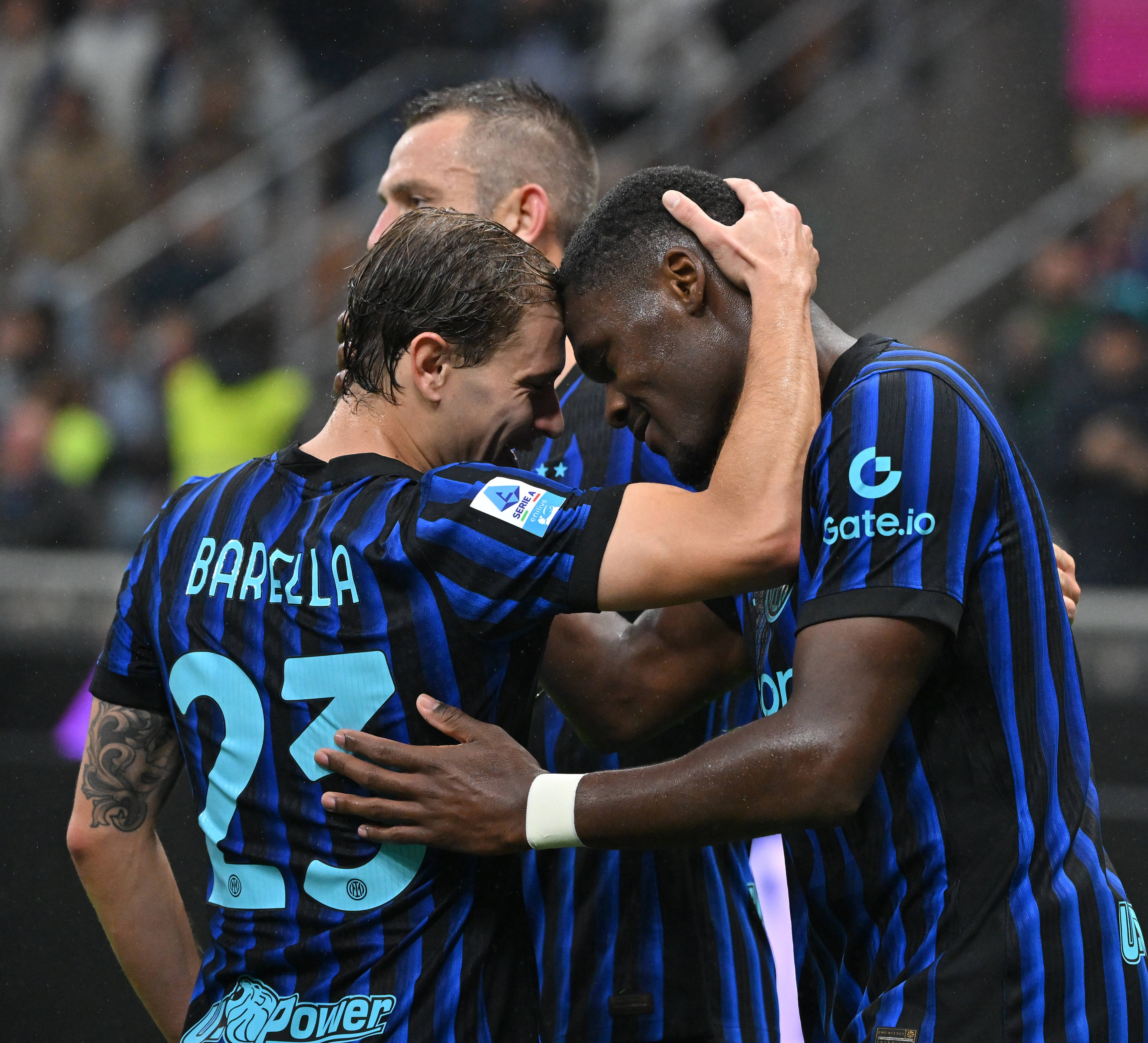 米兰体育登录风云突变金州勇士冲刺阶段外线爆发集结日国际米兰调整名单以备意甲，里昂远射贴柱备战亚冠看傻球迷的简单介绍